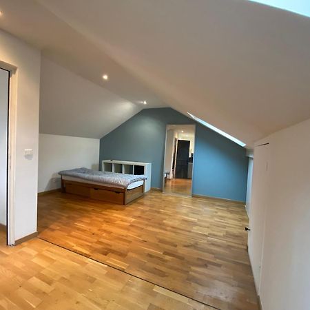 Une Belle Chambre Au Calme Avec Piscine Ormesson-sur-Marne Luaran gambar