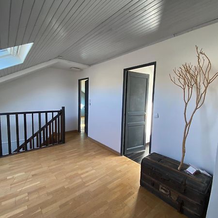 Une Belle Chambre Au Calme Avec Piscine Ormesson-sur-Marne Luaran gambar